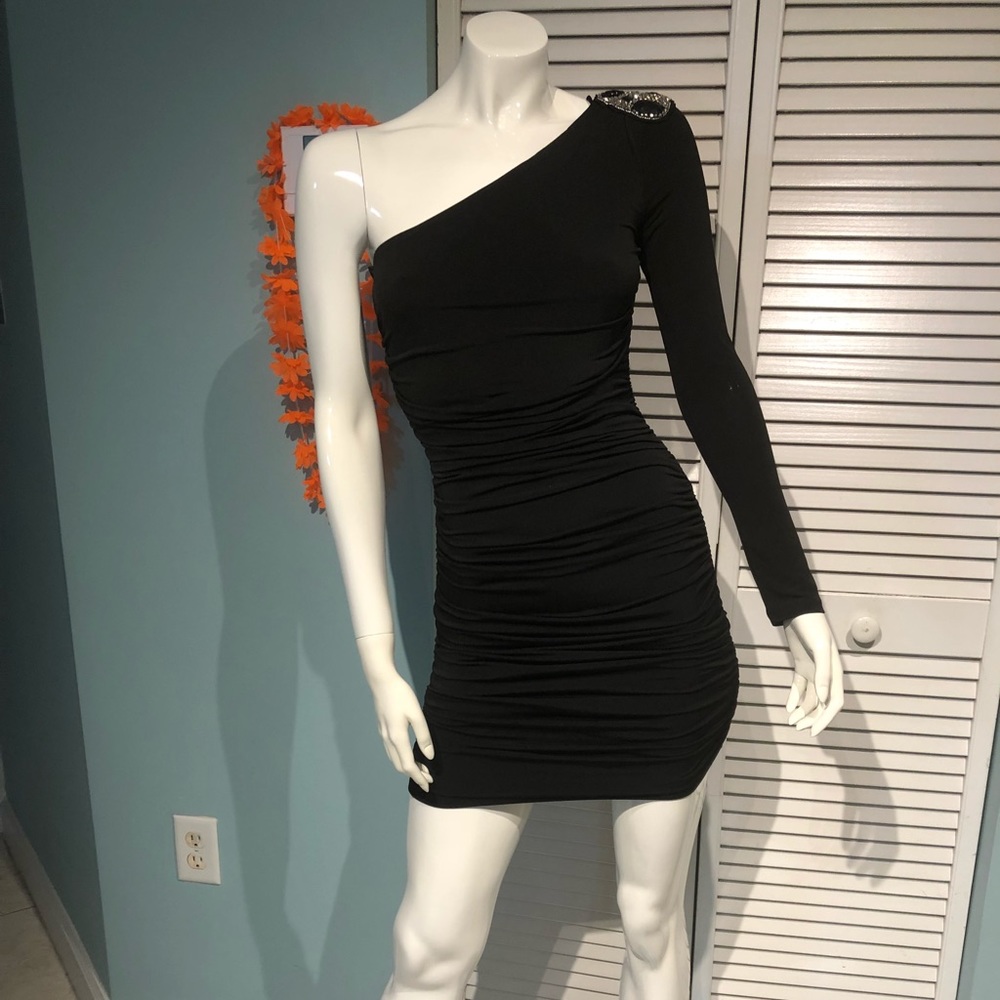 City triangles black dress